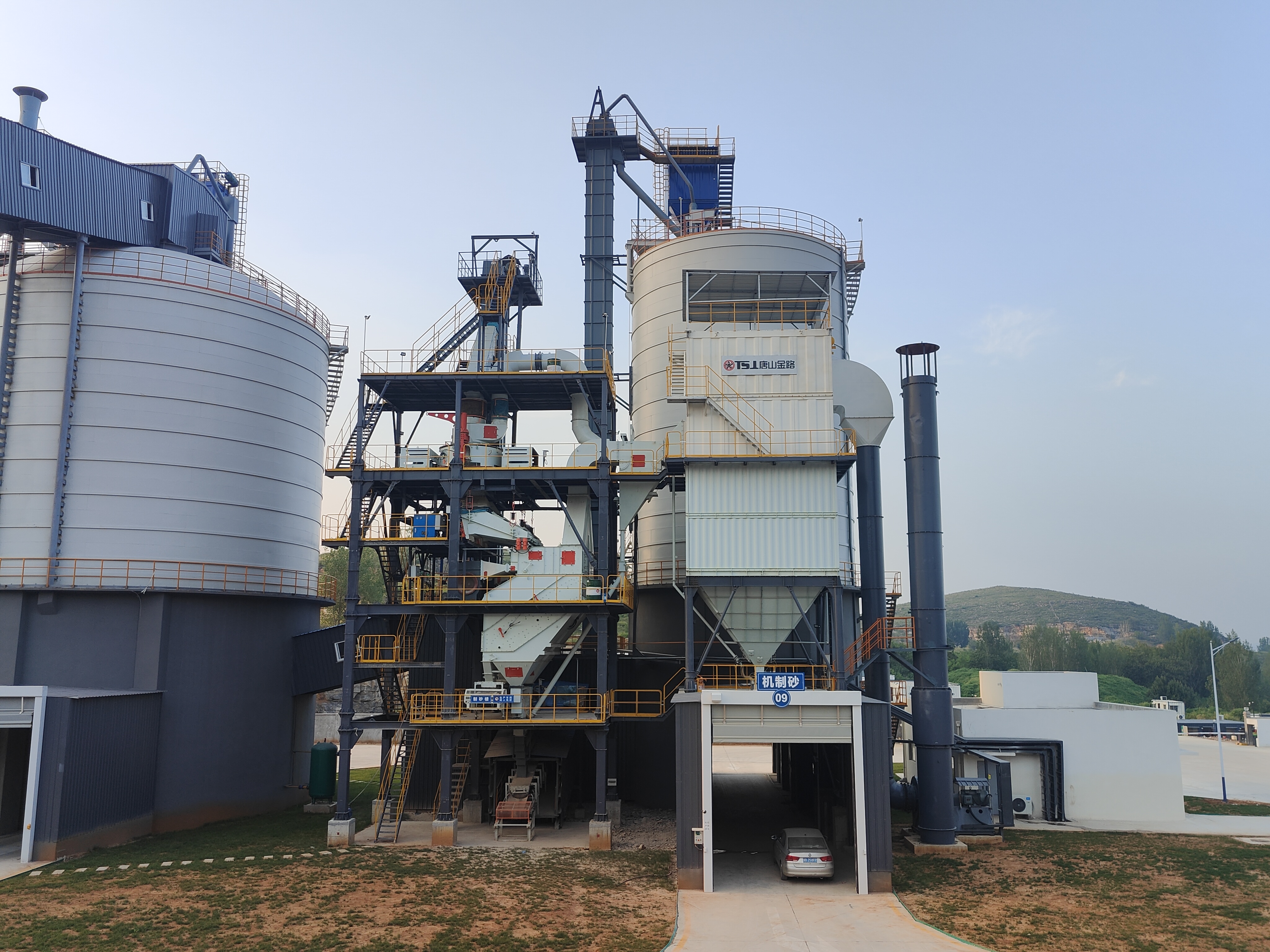 告別冬季停產(chǎn)！制砂樓干法制砂，寒冬里照樣穩(wěn)產(chǎn)增效